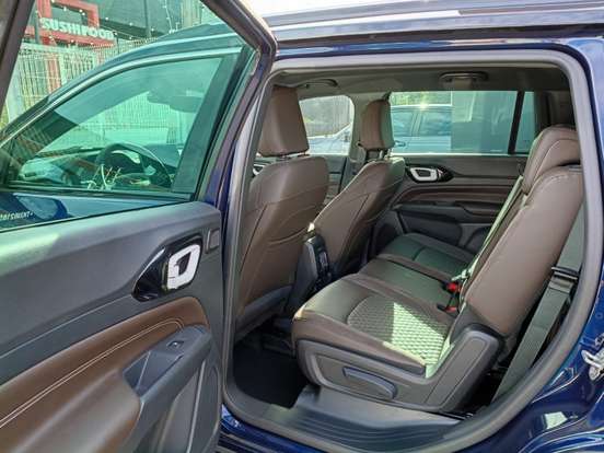 JEEP-COMMANDER-2025