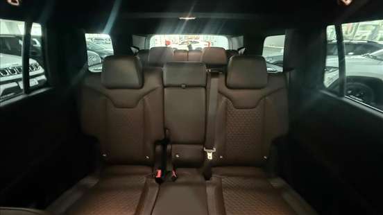 JEEP-COMMANDER-2025