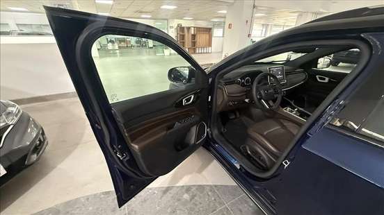 JEEP-COMMANDER-2025