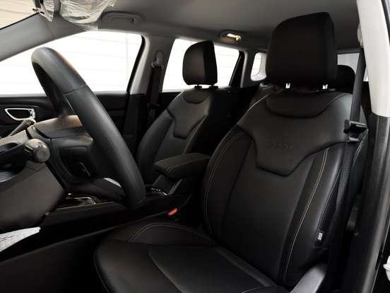 JEEP-COMPASS-1.3 T270 TURBO FLEX SPORT AT6 JEEP-COMPASS-2025