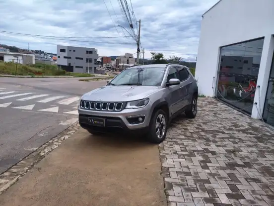 JEEP-COMPASS-2.0 16V DIESEL LONGITUDE 4X4 AUTOMÁTICO JEEP-COMPASS-2019