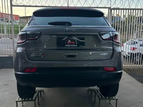 JEEP-COMPASS-2.0 16V DIESEL LONGITUDE 4X4 AUTOMÁTICO JEEP-COMPASS-2021
