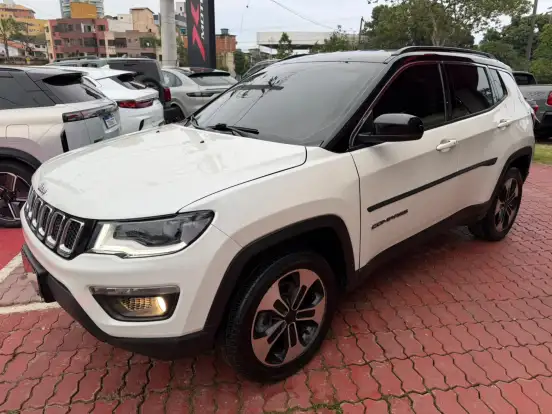 JEEP-COMPASS-2.0 16V DIESEL LONGITUDE 4X4 AUTOMÁTICO JEEP-COMPASS-2018