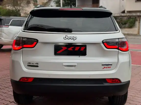 JEEP-COMPASS-2.0 16V DIESEL LONGITUDE 4X4 AUTOMÁTICO JEEP-COMPASS-2018
