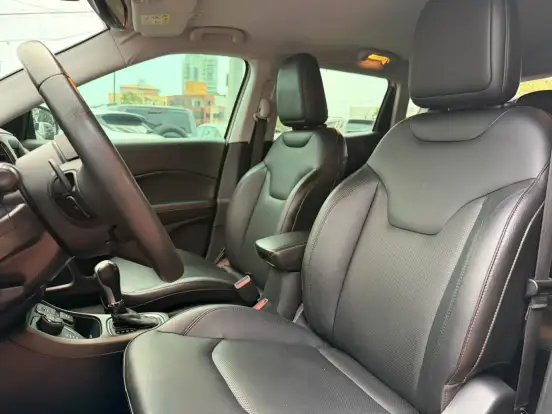 JEEP-COMPASS-2.0 16V DIESEL LONGITUDE 4X4 AUTOMÁTICO JEEP-COMPASS-2018