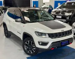 JEEP COMPASS 2.0 16V DIESEL TRAILHAWK 4X4 AUTOMÁTICO JEEP COMPASS 2.0 16V DIESEL TRAILHAWK 4X4 AUTOMÁTICO