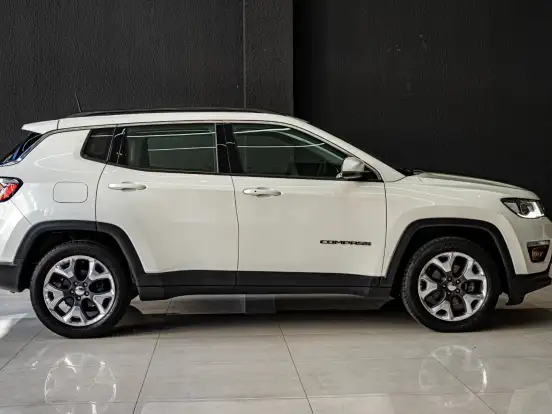 JEEP-COMPASS-2.0 16V FLEX LONGITUDE AUTOMÁTICO JEEP-COMPASS-2019