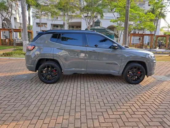 JEEP-COMPASS-2.0 HURRICANE 4 TURBO GASOLINA BLACKHAWK AT9 JEEP-COMPASS-2026
