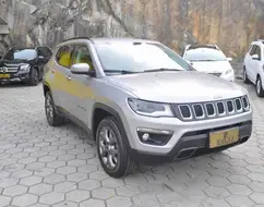 JEEP COMPASS 2.0 16V DIESEL LONGITUDE 4X4 AUTOMÁTICO JEEP COMPASS 2.0 16V DIESEL LONGITUDE 4X4 AUTOMÁTICO