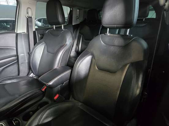 JEEP-COMPASS-2.0 16V DIESEL LONGITUDE 4X4 AUTOMÁTICO JEEP-COMPASS-2018
