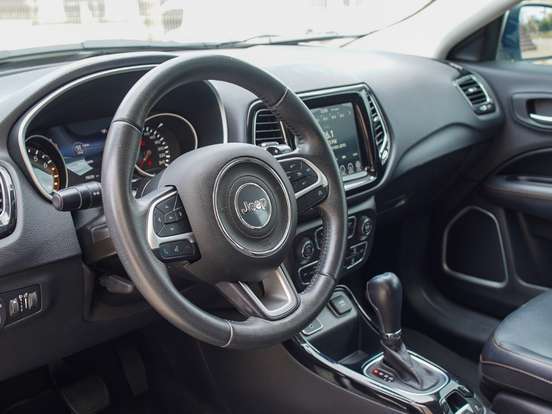 JEEP-COMPASS-2.0 16V FLEX LIMITED AUTOMÁTICO JEEP-COMPASS-2020