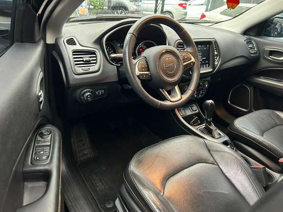 JEEP-COMPASS-2.0 16V FLEX LONGITUDE AUTOMÁTICO JEEP-COMPASS-2018