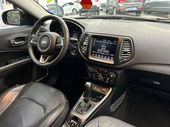 JEEP-COMPASS-2.0 16V FLEX LONGITUDE AUTOMÁTICO JEEP-COMPASS-2018