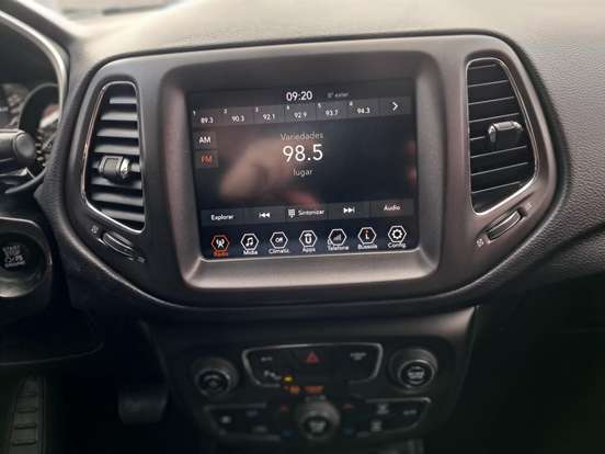 JEEP-COMPASS-2.0 16V FLEX LONGITUDE AUTOMÁTICO JEEP-COMPASS-2018