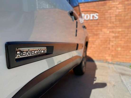 JEEP-RENEGADE-2016