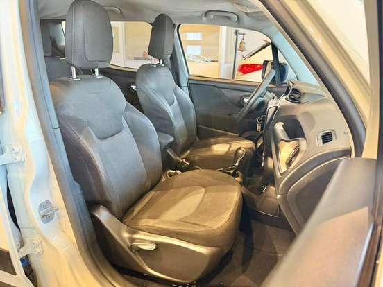 JEEP-RENEGADE-2016