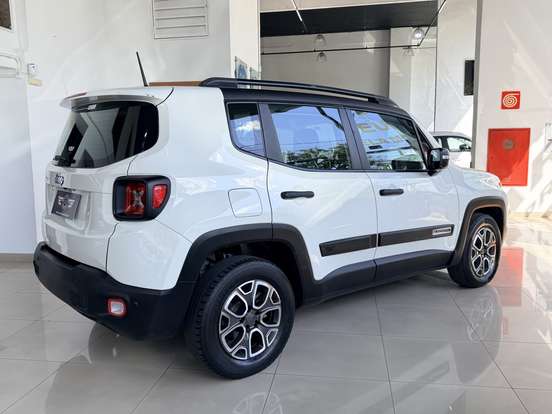 JEEP-RENEGADE-1.8 16V FLEX SPORT 4P AUTOMÁTICO JEEP-RENEGADE-2018