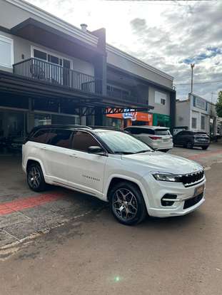 JEEP-COMMANDER-2024
