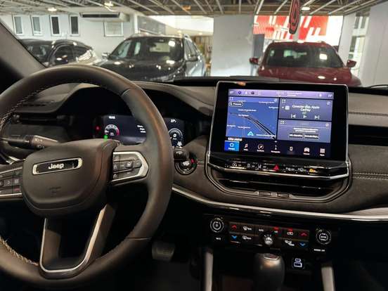 JEEP-COMMANDER-2.0 HURRICANE 4 TURBO GASOLINA BLACKHAWK AT9 JEEP-COMMANDER-2025