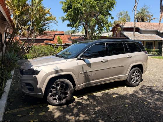 JEEP COMMANDER 2.0 TD380 TURBO DIESEL OVERLAND AT9