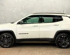 JEEP COMPASS 2.0 TD350 TURBO DIESEL LONGITUDE AT9 JEEP COMPASS 2.0 TD350 TURBO DIESEL LONGITUDE AT9