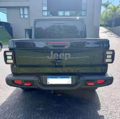 JEEP-GLADIATOR-2022