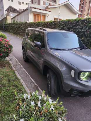 JEEP-RENEGADE-2022