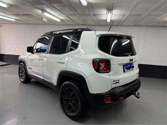 JEEP-RENEGADE-2.0 16V TURBO DIESEL TRAILHAWK 4P 4X4 AUTOMÁTICO JEEP-RENEGADE-2015