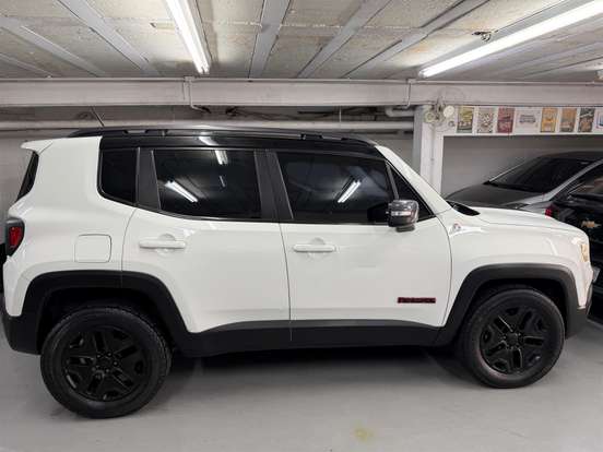 JEEP-RENEGADE-2.0 16V TURBO DIESEL TRAILHAWK 4P 4X4 AUTOMÁTICO JEEP-RENEGADE-2015