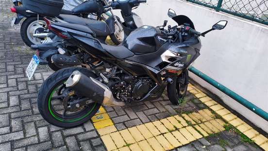 KAWASAKI-NINJA 400-2022