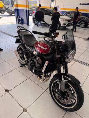 KAWASAKI-Z900RS-2023