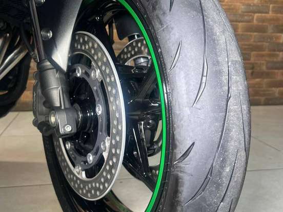 KAWASAKI-Z900 KAWASAKI-Z900-2025
