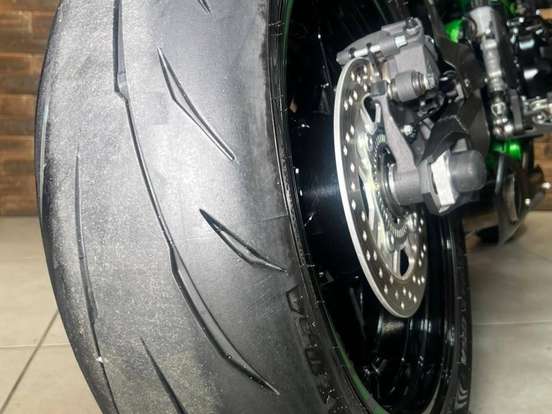 KAWASAKI-Z900 KAWASAKI-Z900-2025