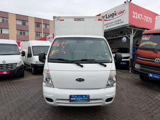 KIA-BONGO-2011
