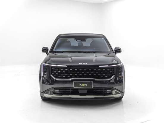 KIA-CARNIVAL-2024