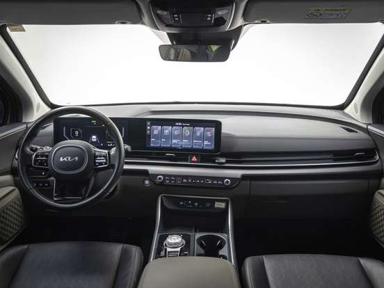 KIA-CARNIVAL-2024