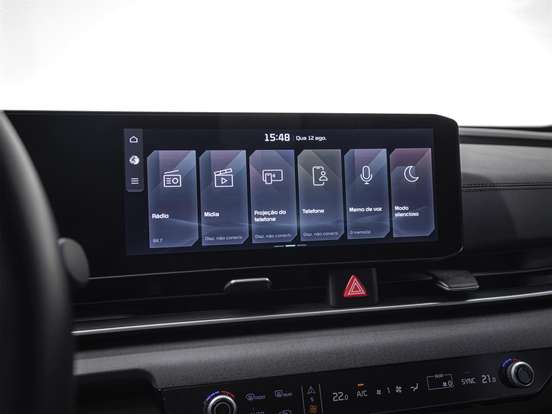 KIA-CARNIVAL-2024