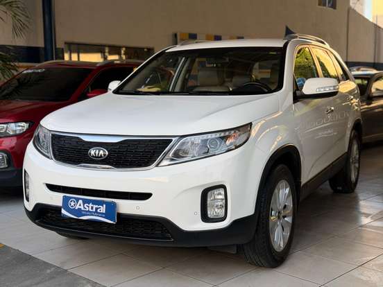 KIA-SORENTO-2.4 16V GASOLINA EX AUTOMÁTICO KIA-SORENTO-2013