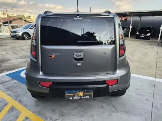 KIA-SOUL-2010