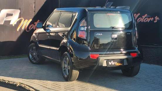 KIA-SOUL-2010