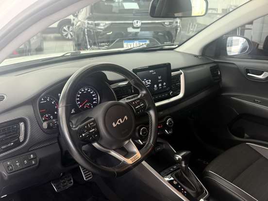KIA-STONIC-2021