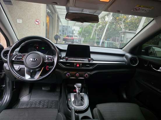 KIA-CERATO-2021