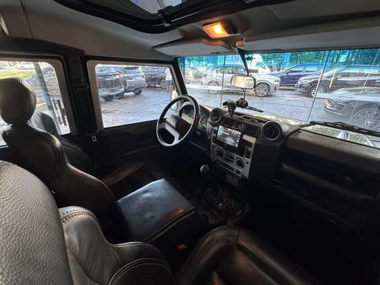 LAND ROVER-DEFENDER-2.4 110 SW 4X4 TURBO DIESEL 4P MANUAL LAND ROVER-DEFENDER-2011