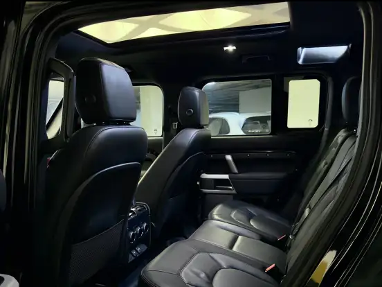 LAND ROVER-DEFENDER-3.0 D300 TURBO DIESEL MHEV 110 X-DYNAMIC SE AWD AUTOMÁTICO LAND ROVER-DEFENDER-2023