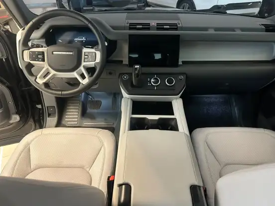 LAND ROVER-DEFENDER-2024