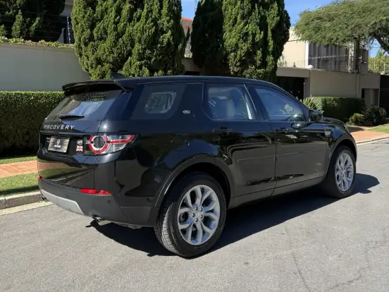 LAND ROVER-DISCOVERY SPORT-2.0 16V D240 BITURBO DIESEL HSE 4P AUTOMÁTICO LAND ROVER-DISCOVERY SPORT-2018