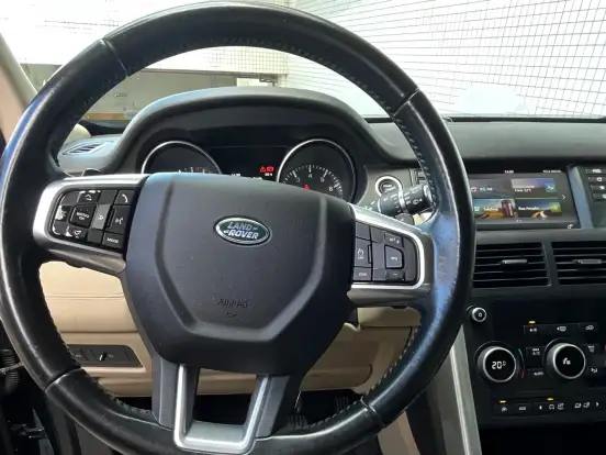 LAND ROVER-DISCOVERY SPORT-2.0 16V SI4 TURBO GASOLINA HSE 4P AUTOMÁTICO LAND ROVER-DISCOVERY SPORT-2015