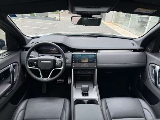 LAND ROVER-DISCOVERY SPORT-2024