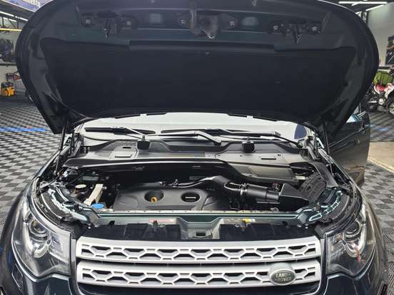 LAND ROVER-DISCOVERY SPORT-2.0 16V SI4 TURBO GASOLINA HSE 4P AUTOMÁTICO LAND ROVER-DISCOVERY SPORT-2015