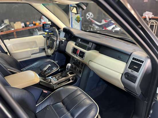 LAND ROVER-RANGE ROVER-4.4 HSE 4X4 V8 32V GASOLINA 4P AUTOMÁTICO LAND ROVER-RANGE ROVER-2003